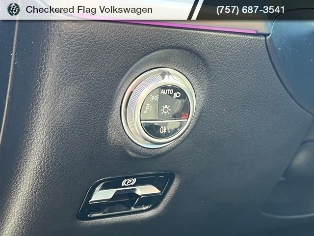 Used 2024 Obsidian Black Metallic Mercedes-Benz C 300 4MATIC® image 22