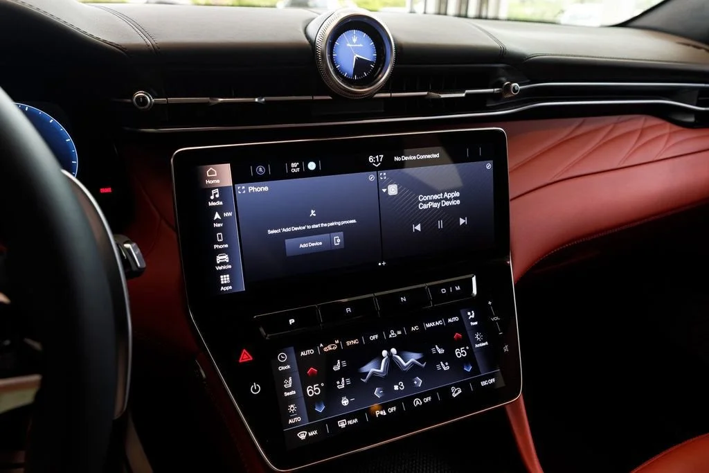 Used 2023 Bianco Maserati Modena image 34