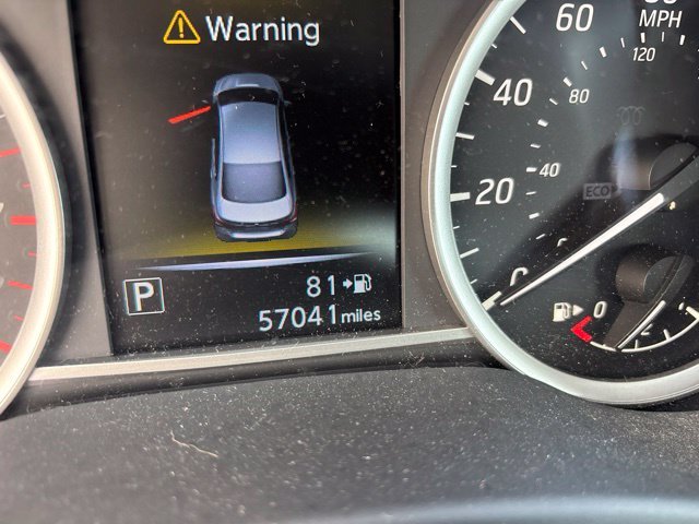 Certified Used 2018 Gray Nissan SR image 21