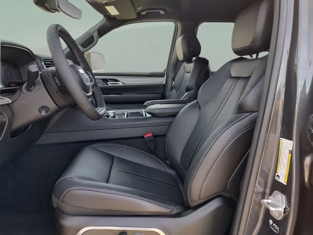 2025 Jeep Wagoneer Series I - Photo 27