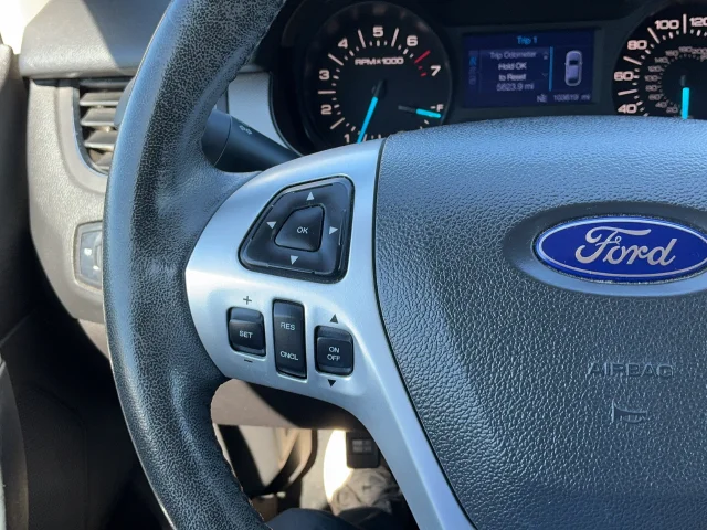Used 2013 Ingot Silver Ford SEL image 11