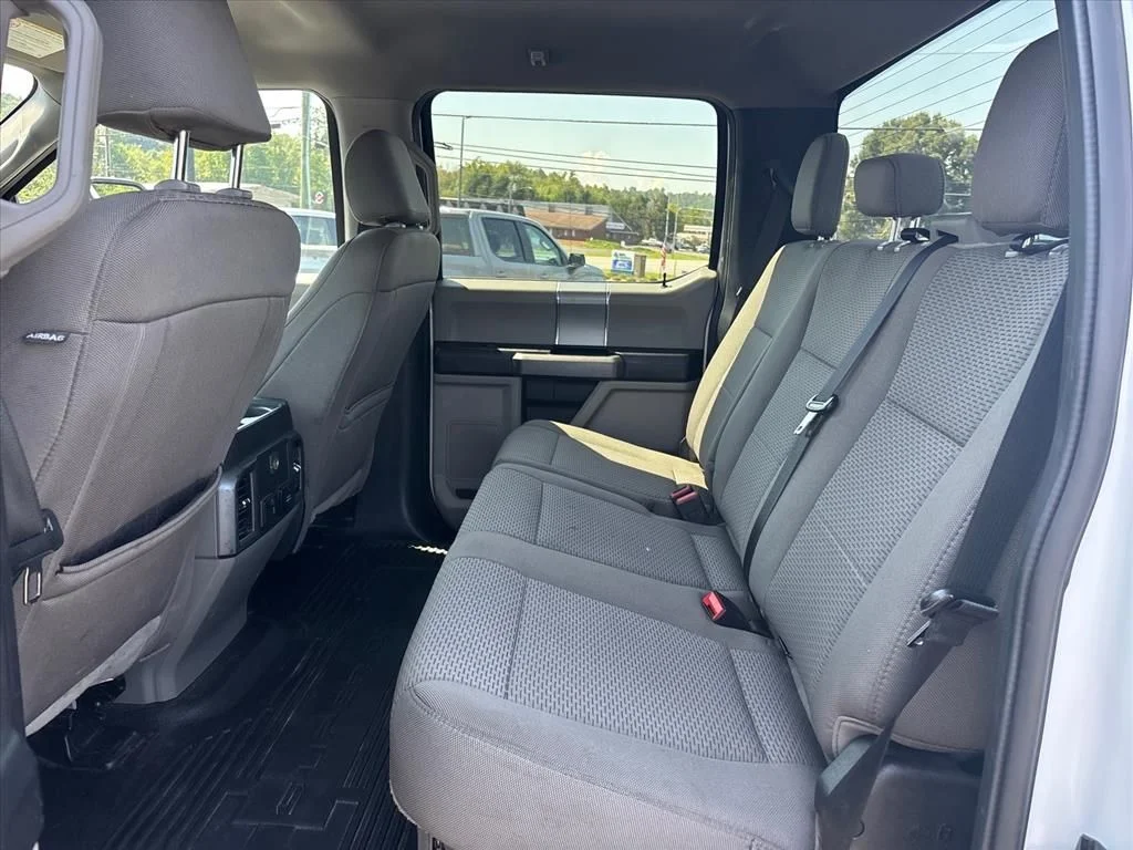 Used 2021 Oxford White Ford XLT image 18