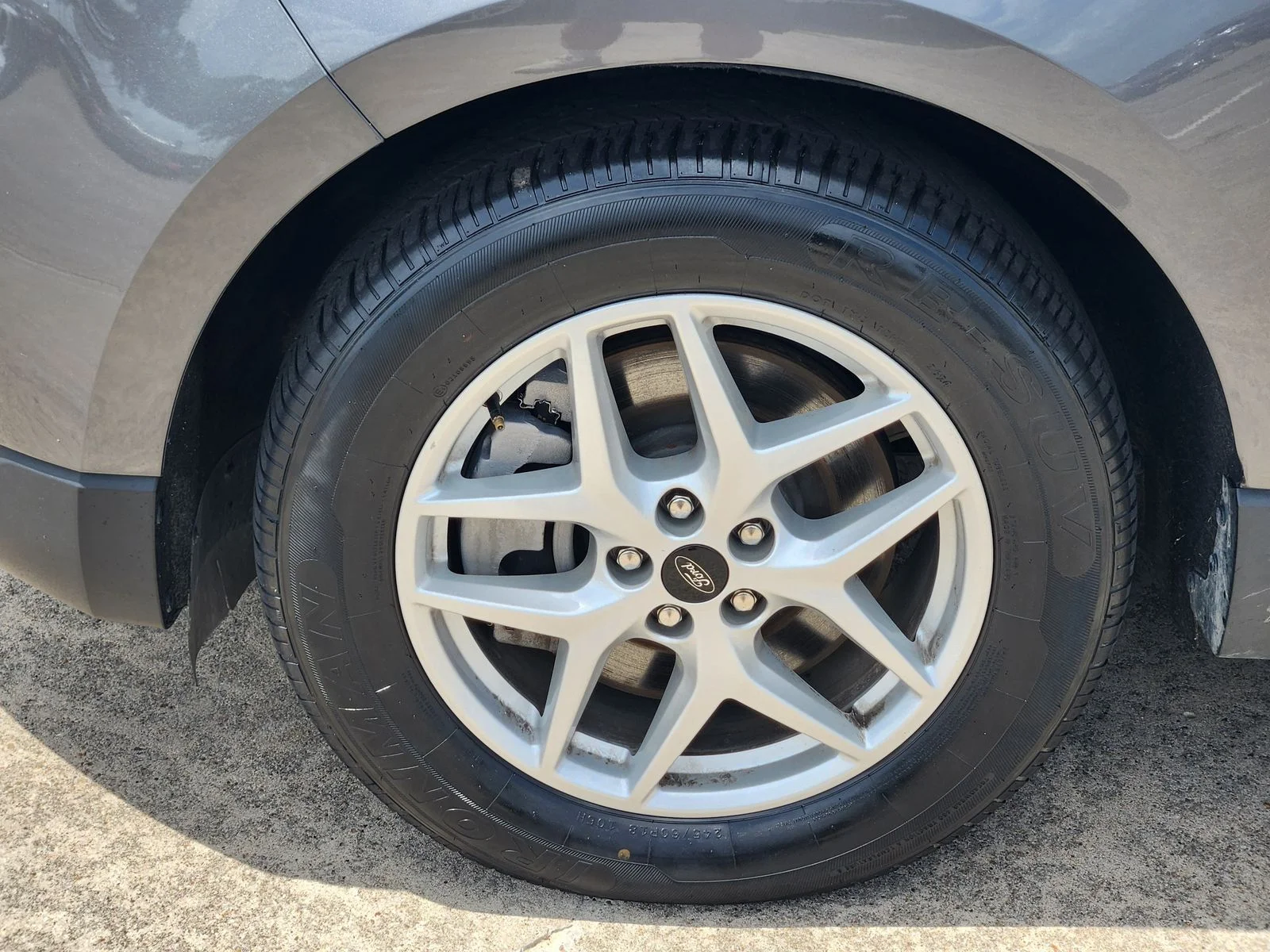 Used 2024 Gray Ford SEL image 10
