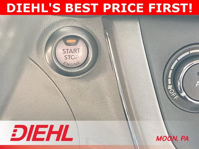 Used 2013 Silver Nissan SV image 34