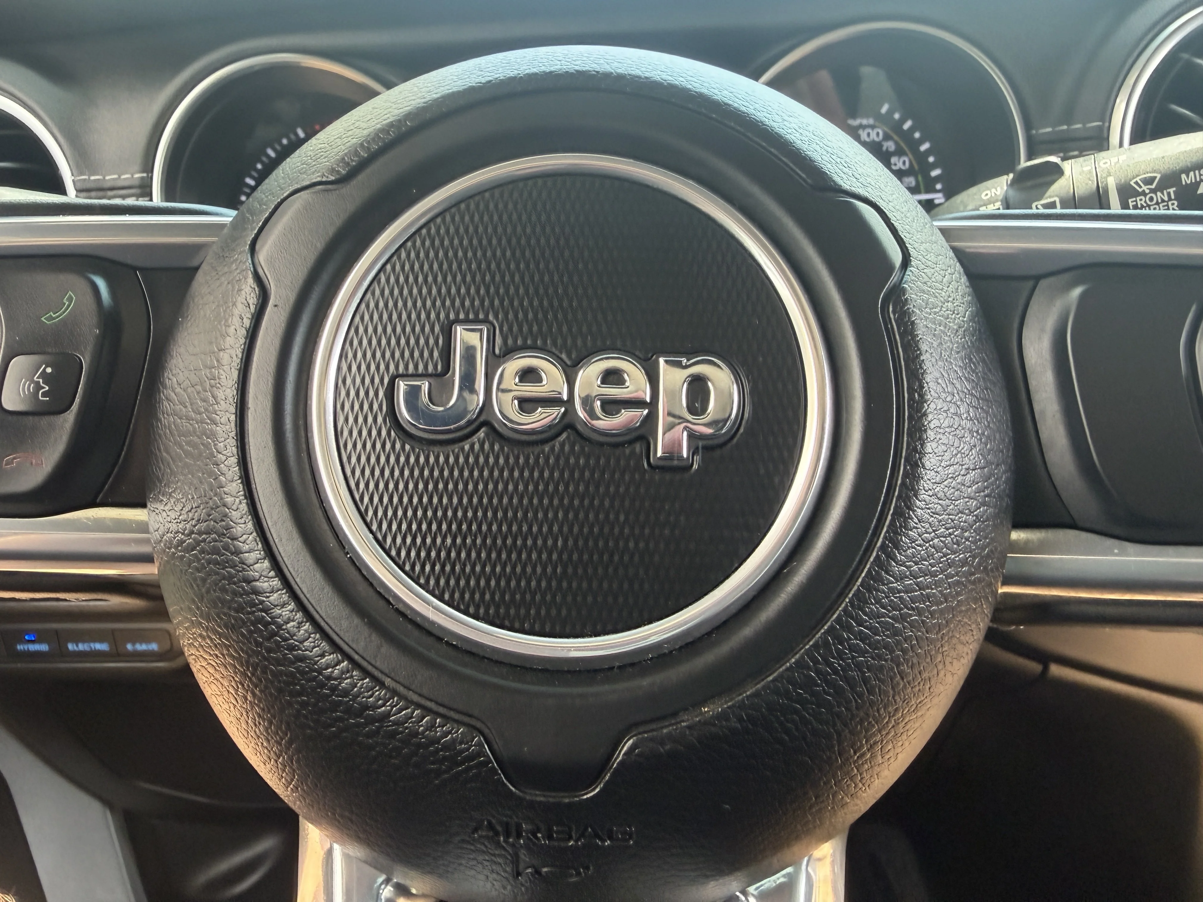 Used 2022 Silver Zynith Clearcoat Jeep Unlimited Sahara image 44
