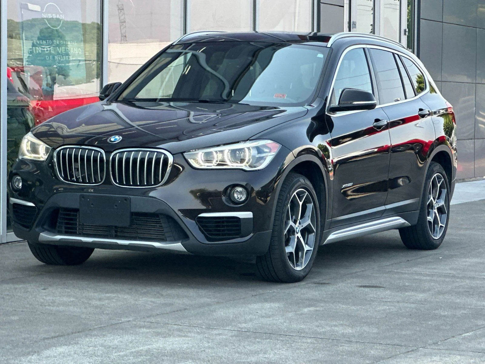 Used 2018 Brown Metallic BMW xDrive28i image 7