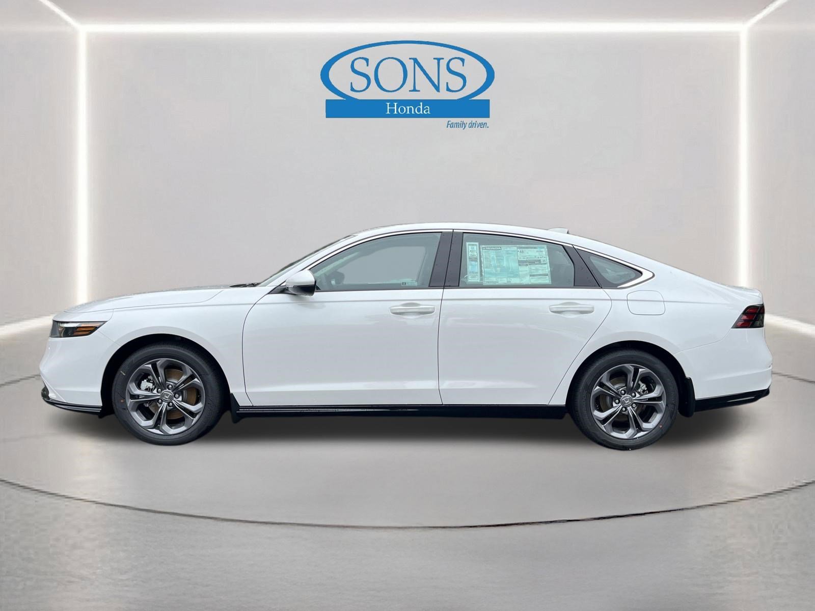2025 Honda Accord Hybrid EX-L - Photo 24