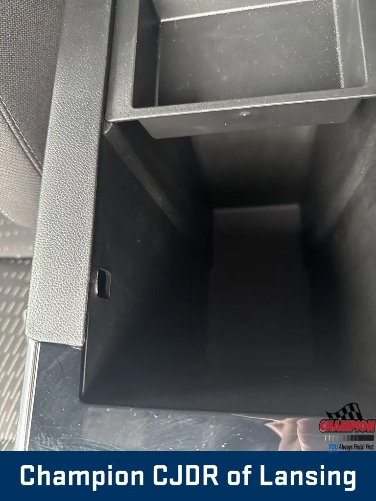 Used 2025 Gray Chevrolet LT image 29