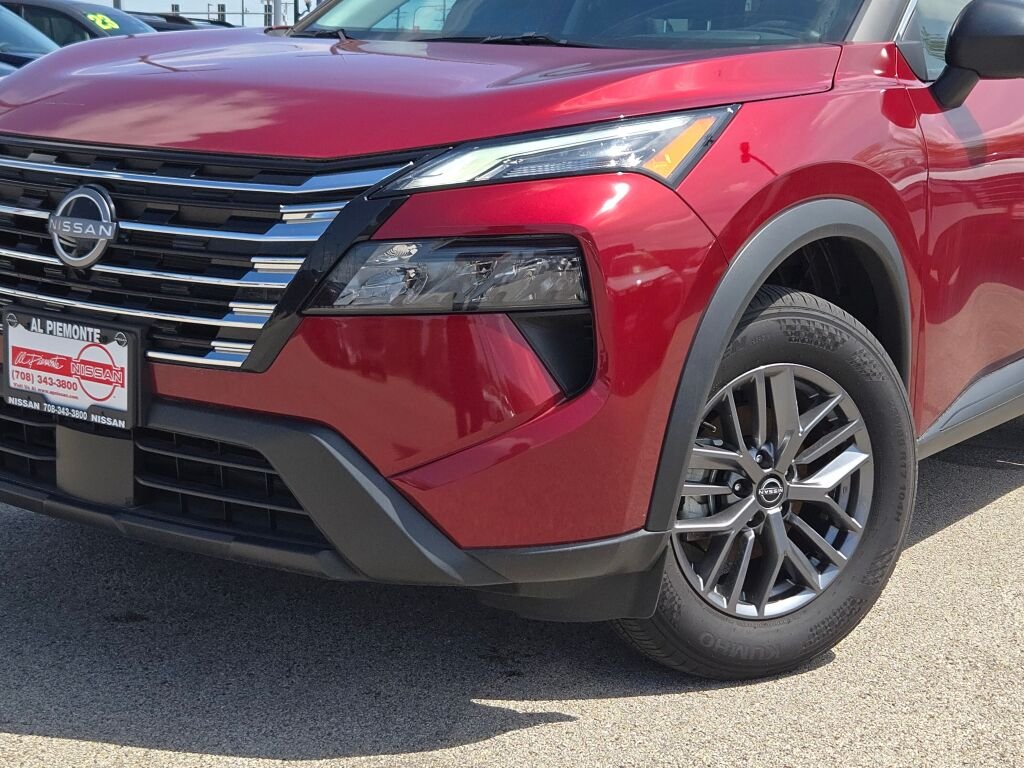 Certified Used 2025 Red Nissan S image 3