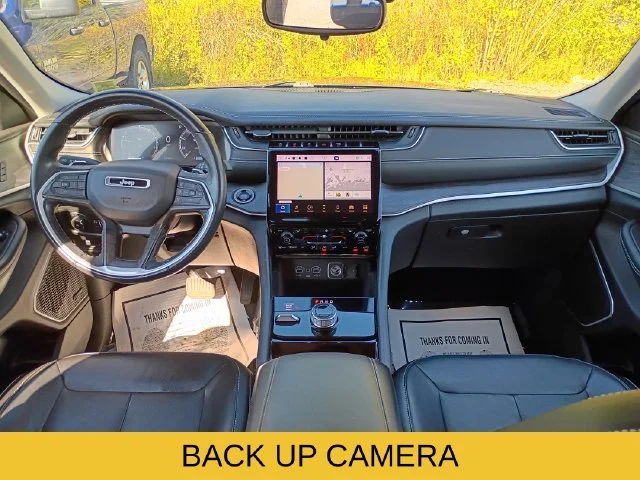 Used 2022 Gray Jeep Limited image 9