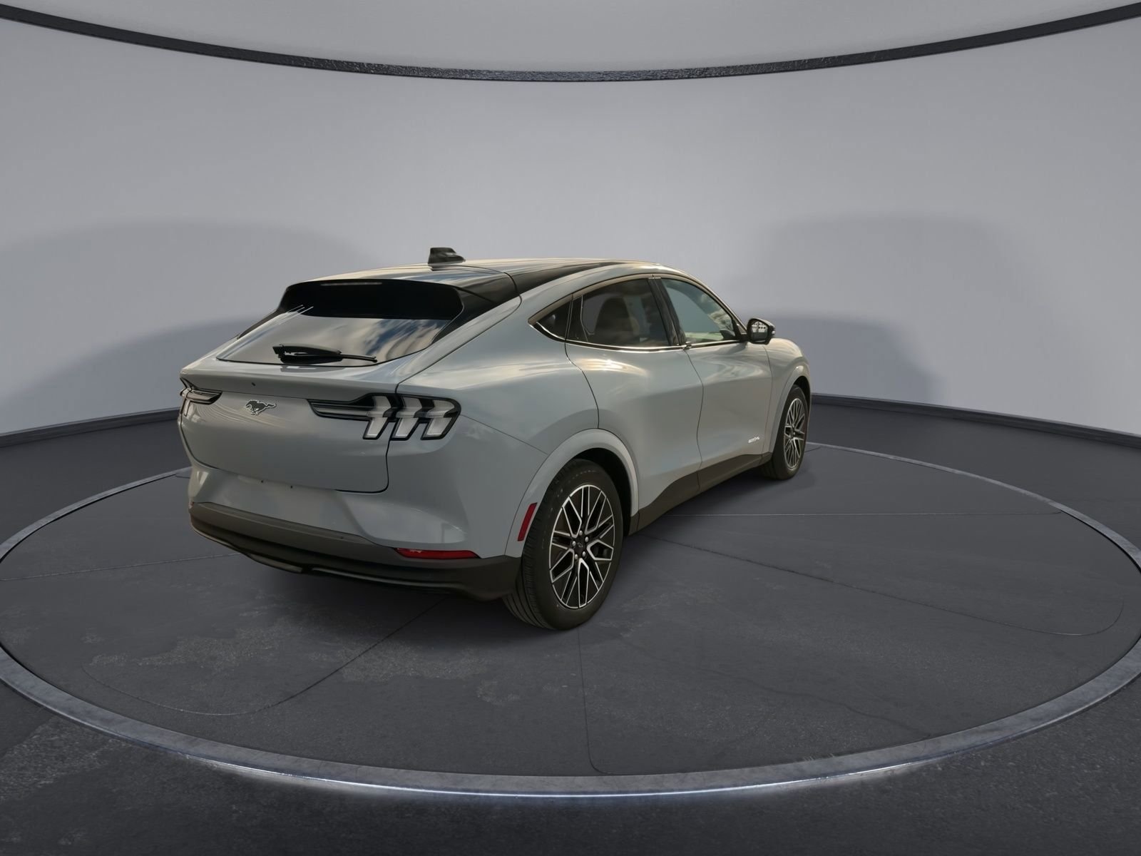 2025 Ford Mustang Mach-E Premium - Photo 8