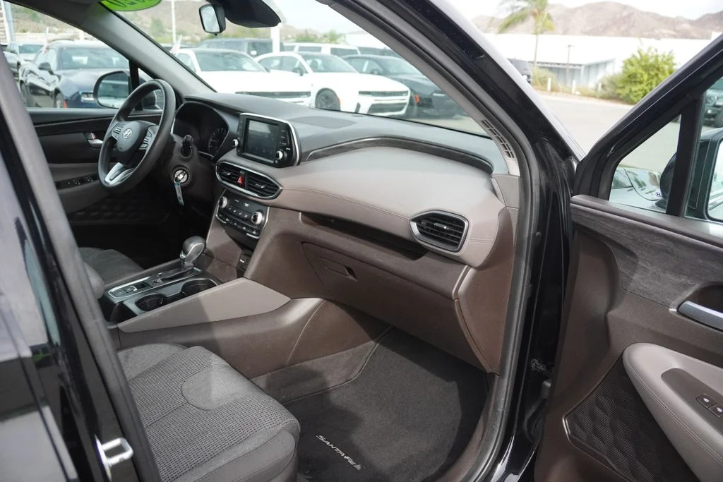 Certified Used 2020 Black Hyundai SE image 30