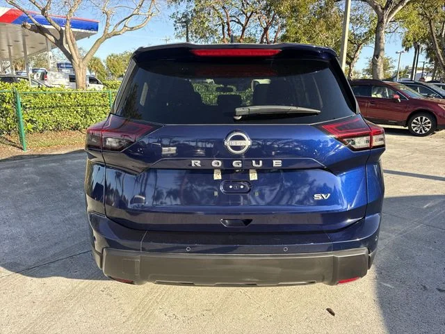 2024 Nissan Rogue SV - Photo 23