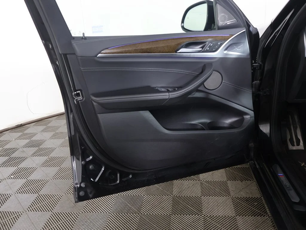 Used 2021 Black BMW M40i image 28