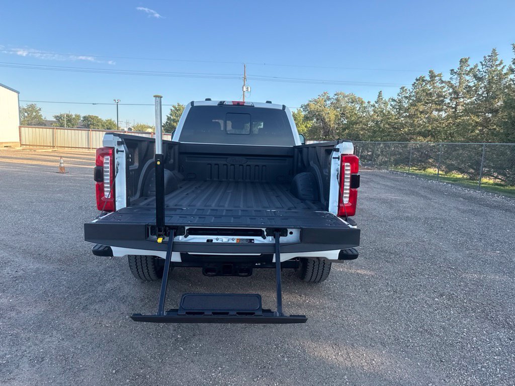 New 2027 White Ford Lariat image 6