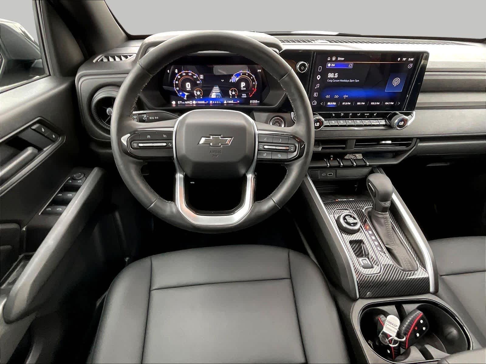 2025 Chevrolet Colorado Trail Boss - Photo 11