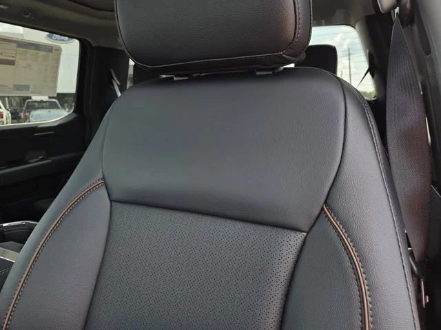 New 2026 Agate Black Metallic Ford F-250® Lariat® image 35