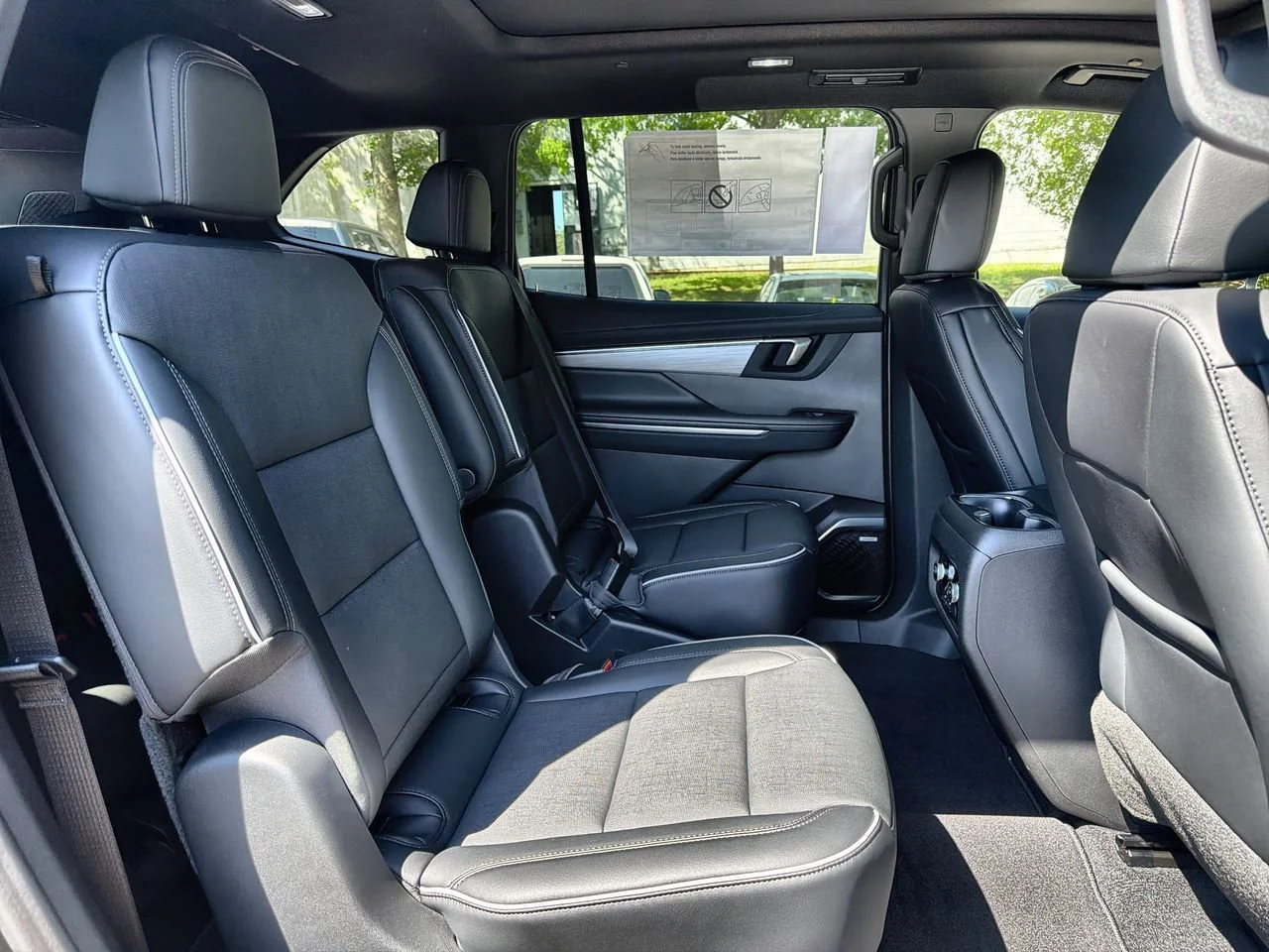 New 2026 Ebony Twilight Metallic Buick Preferred image 22