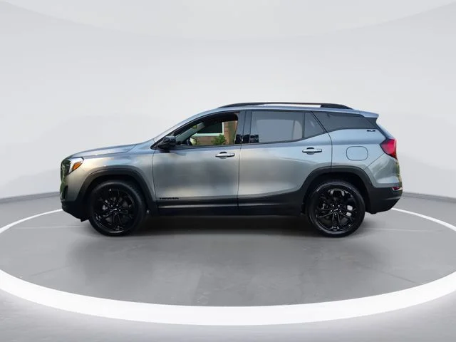 Used 2021 Gray GMC SLE image 5