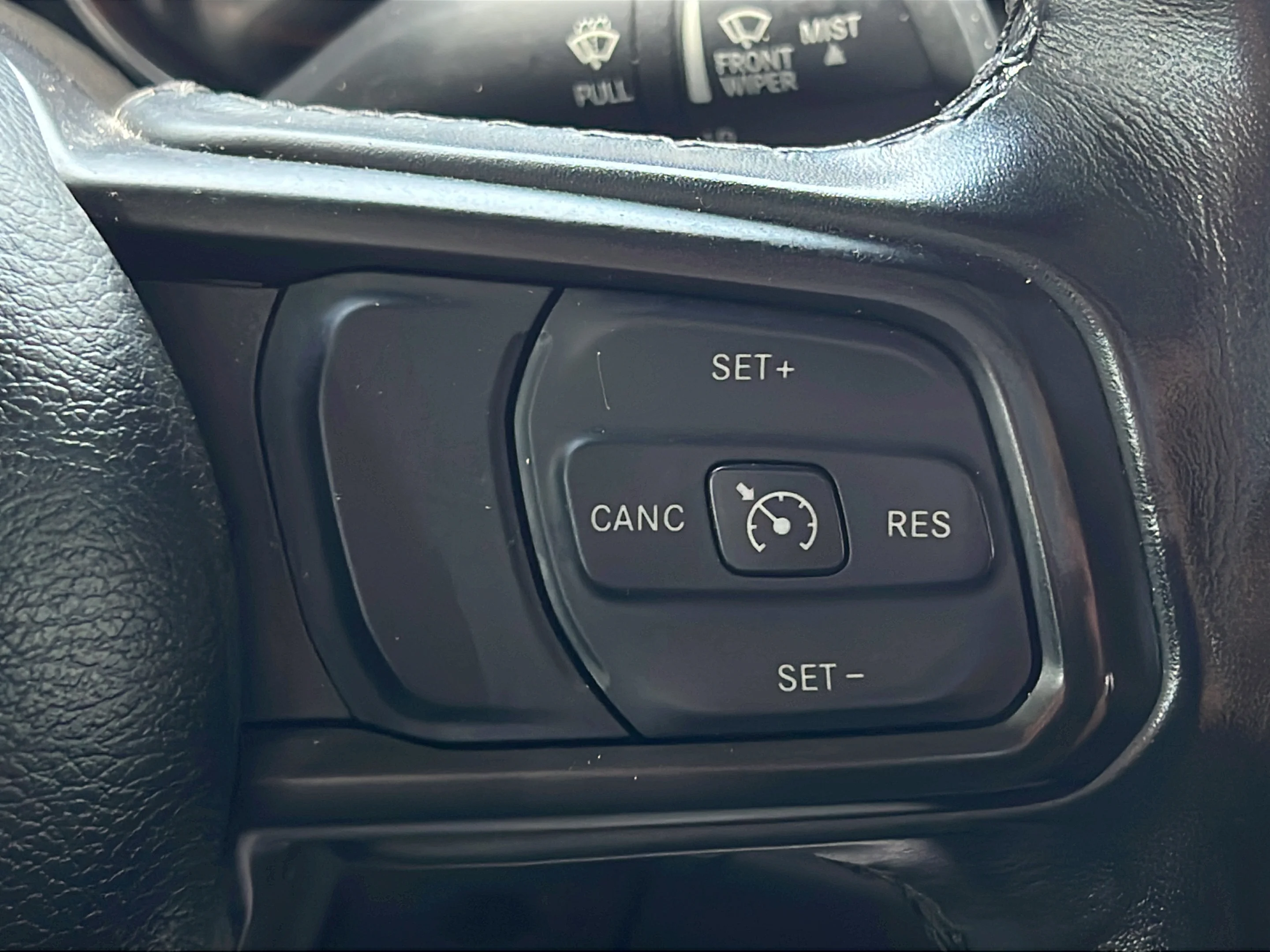 Used 2023 Hydro Blue Pearlcoat Jeep Sport S image 23