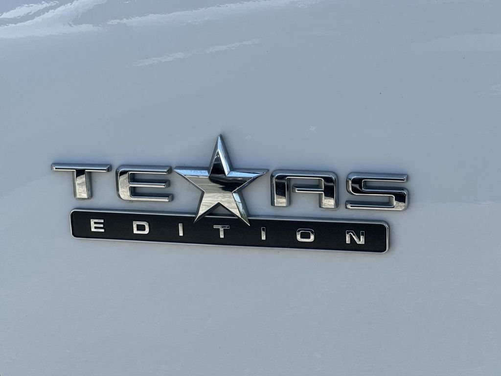 Used 2024 White Chevrolet LT image 46