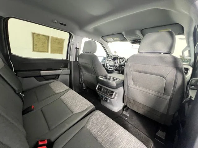 Used 2023 White Ford XLT image 40