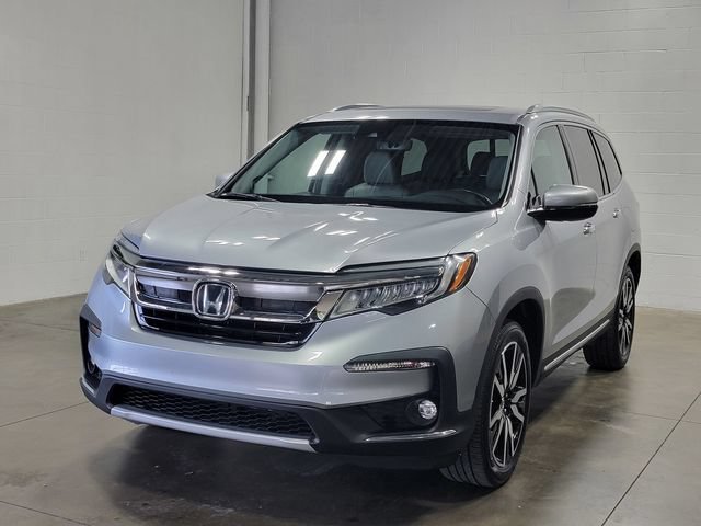 Used 2020 Silver Honda AWD Touring 7 Passenger image 2