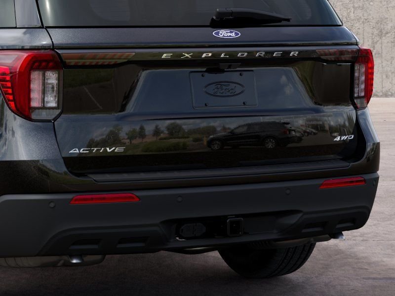 New 2027 Agate Black Metallic Ford Active image 25