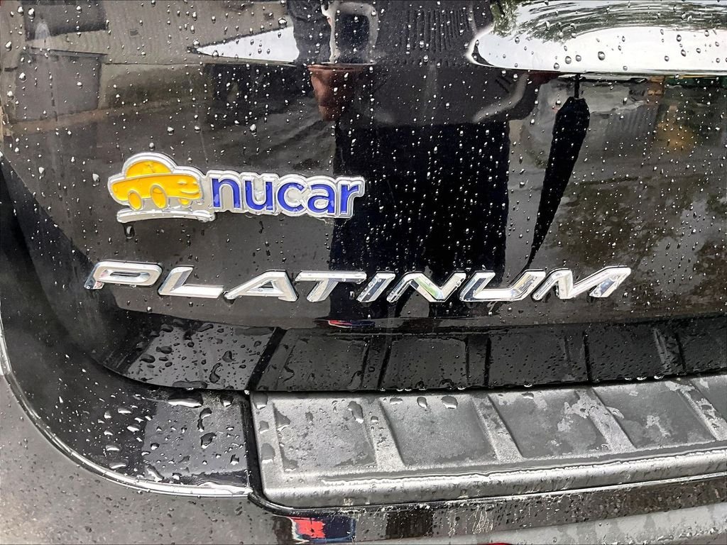 Used 2025 Black Metallic Ford Platinum image 30