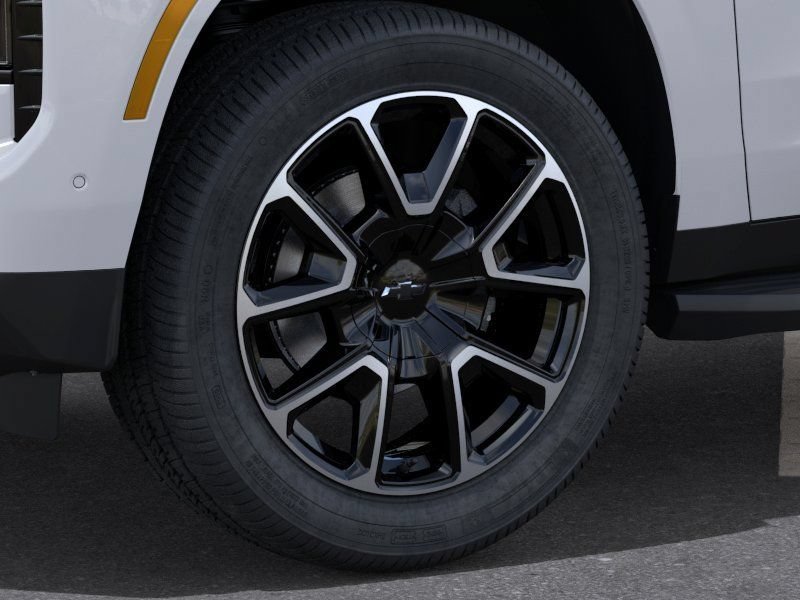 New 2026 Summit White Chevrolet RST image 9