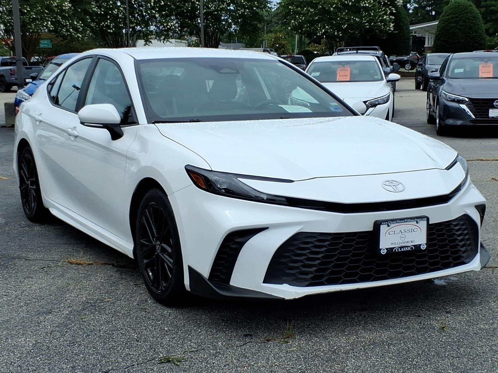 Used 2025 WHITE TOYOTA  image 5