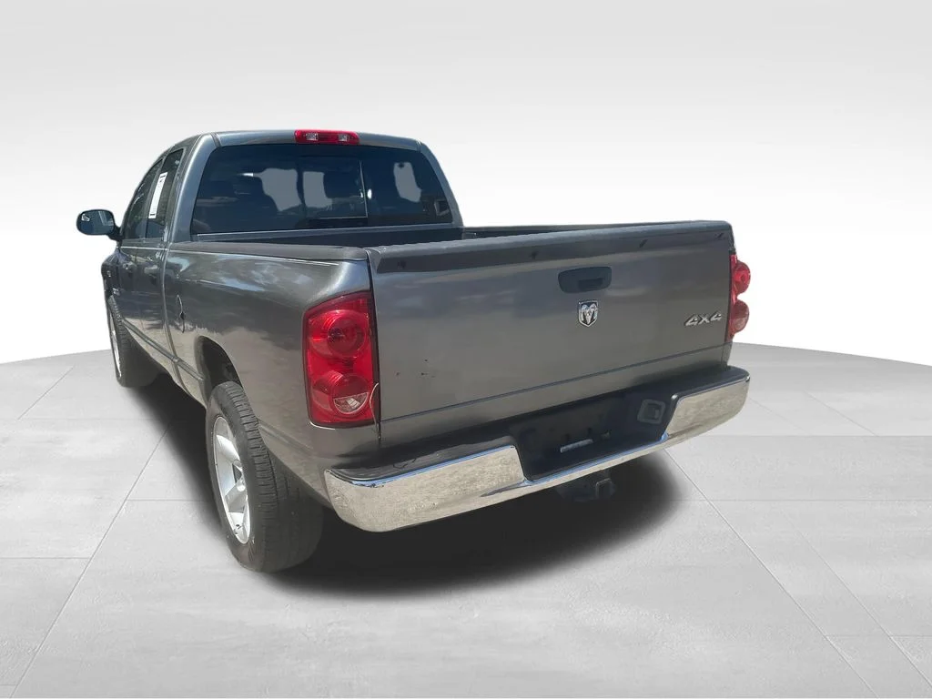 Used 2008 Gray Dodge SLT image 35
