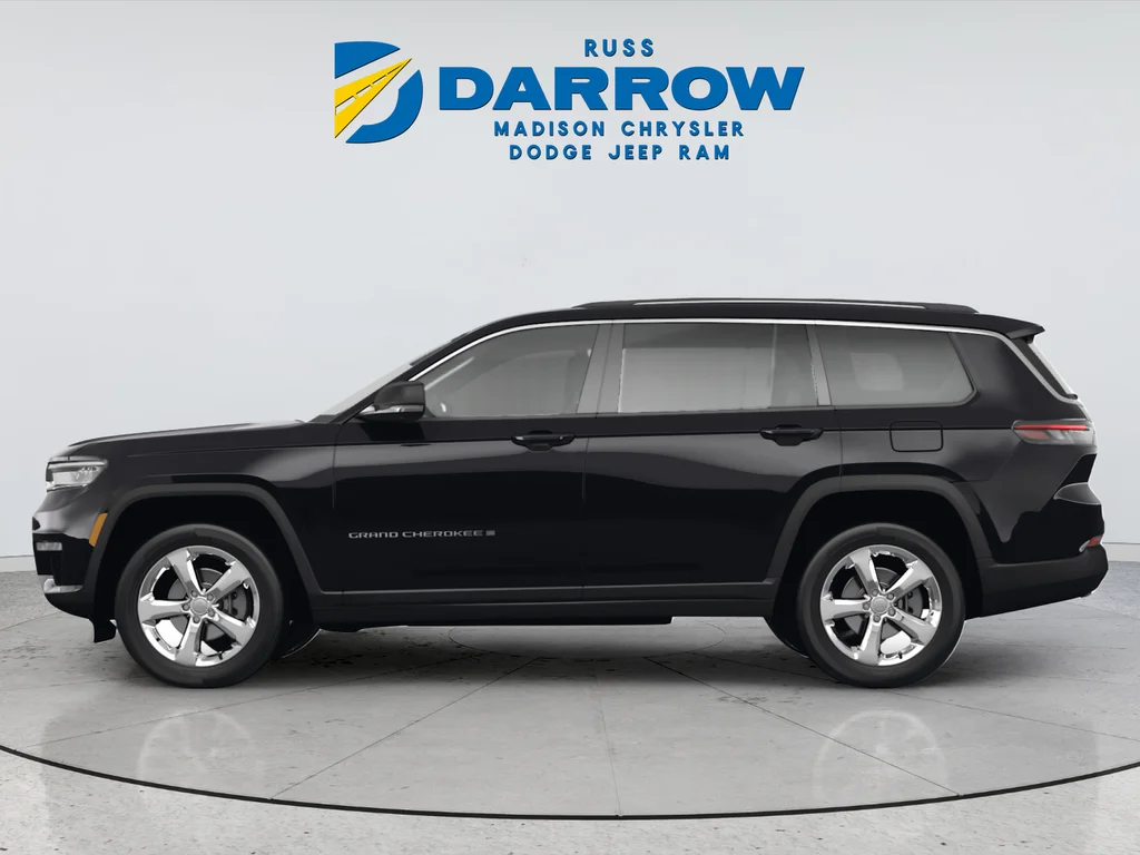 Certified Used 2022 Black Jeep Laredo image 2