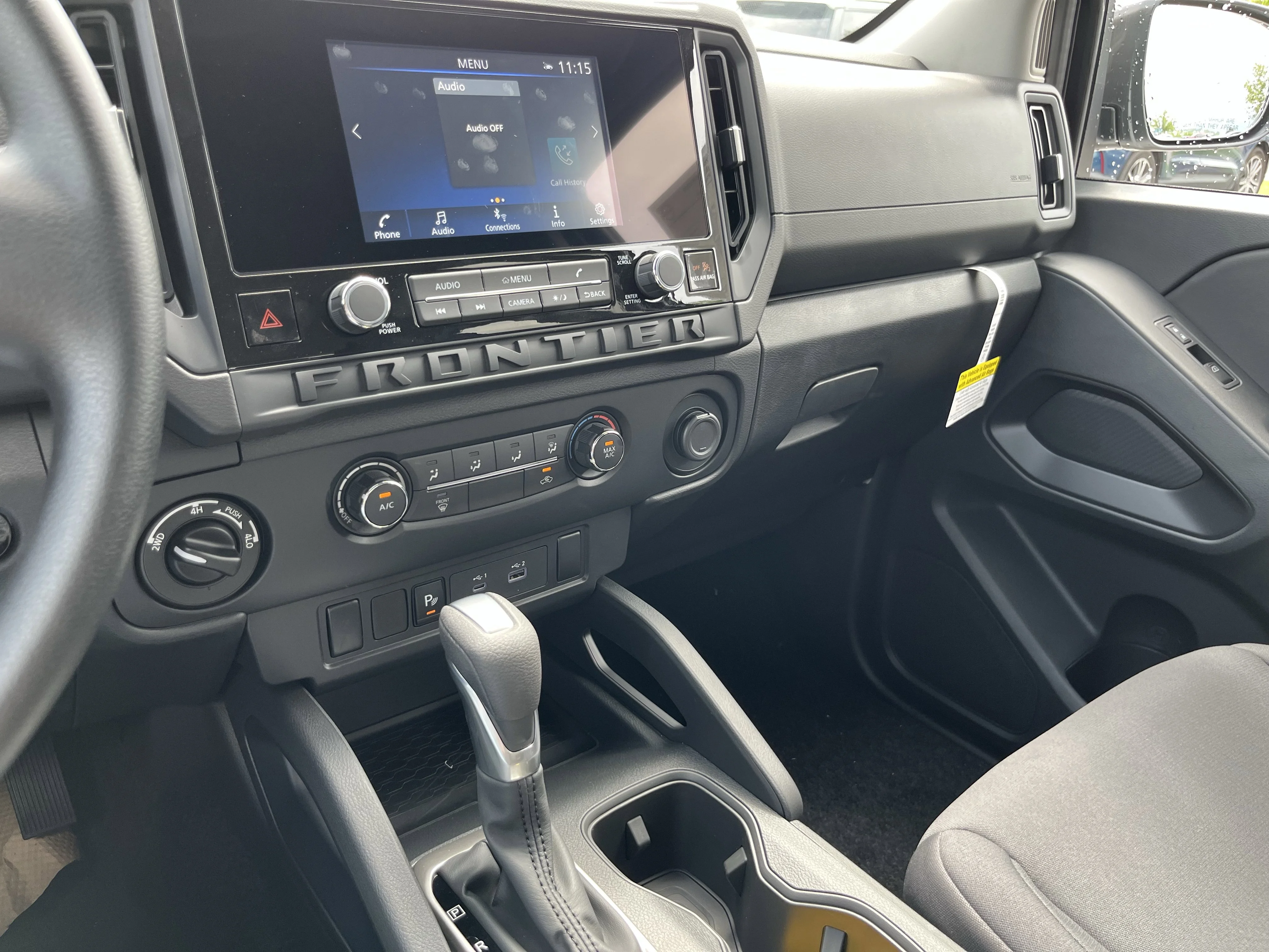 New 2026 Glacier White Nissan Crew Cab S image 27