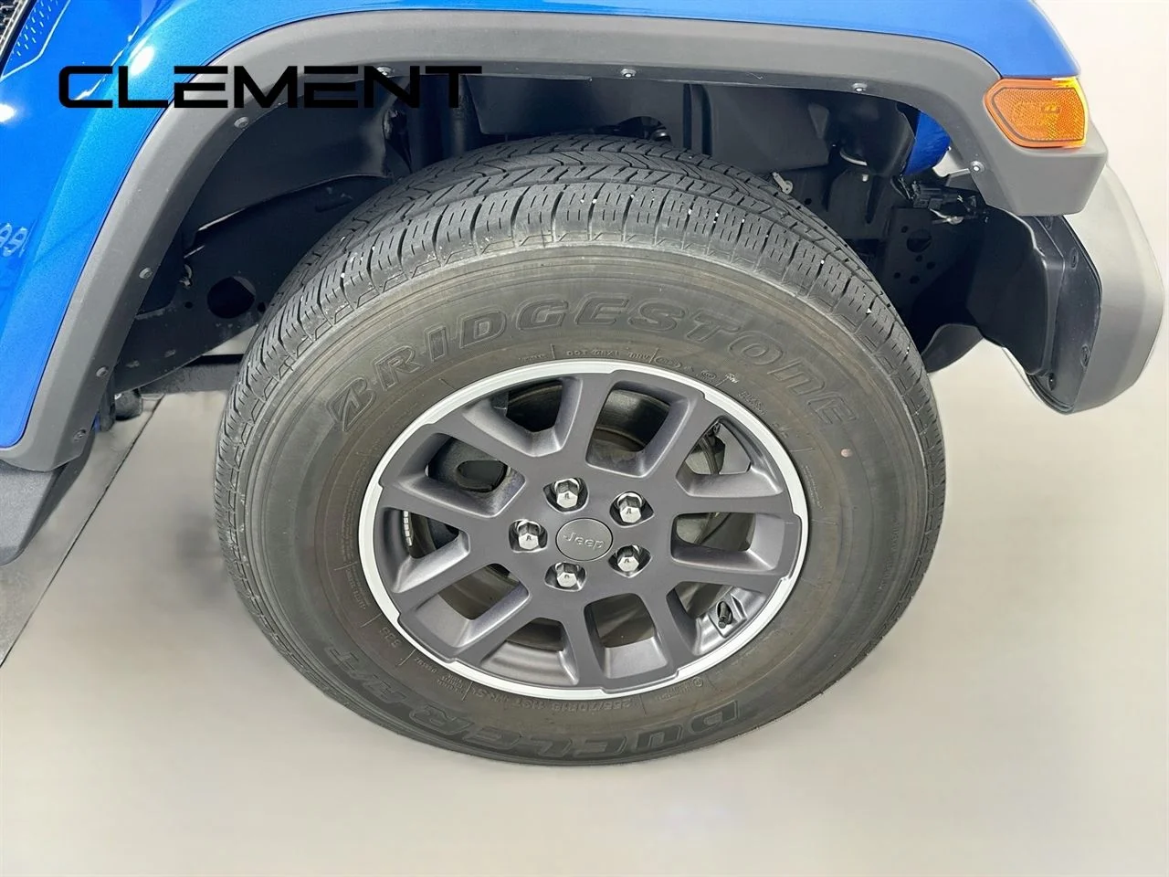 Used 2021 Hydro Blue Pearlcoat Jeep Overland image 32