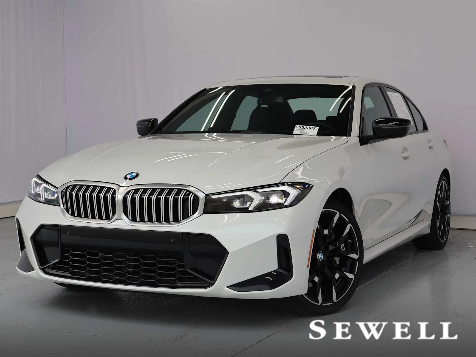 2025 BMW 3 Series 330i xDrive Sedan's photo