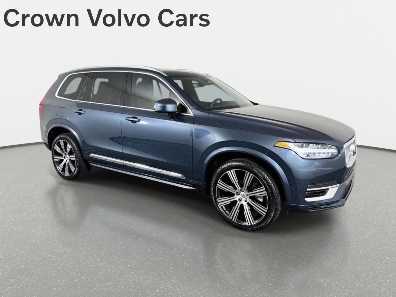 Used 2024  Volvo Ultimate Bright Theme image 3