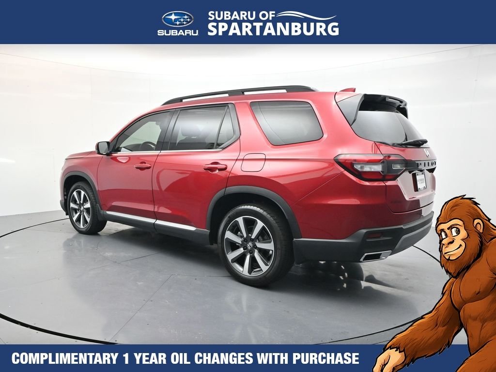 Used 2025  Honda Touring image 6