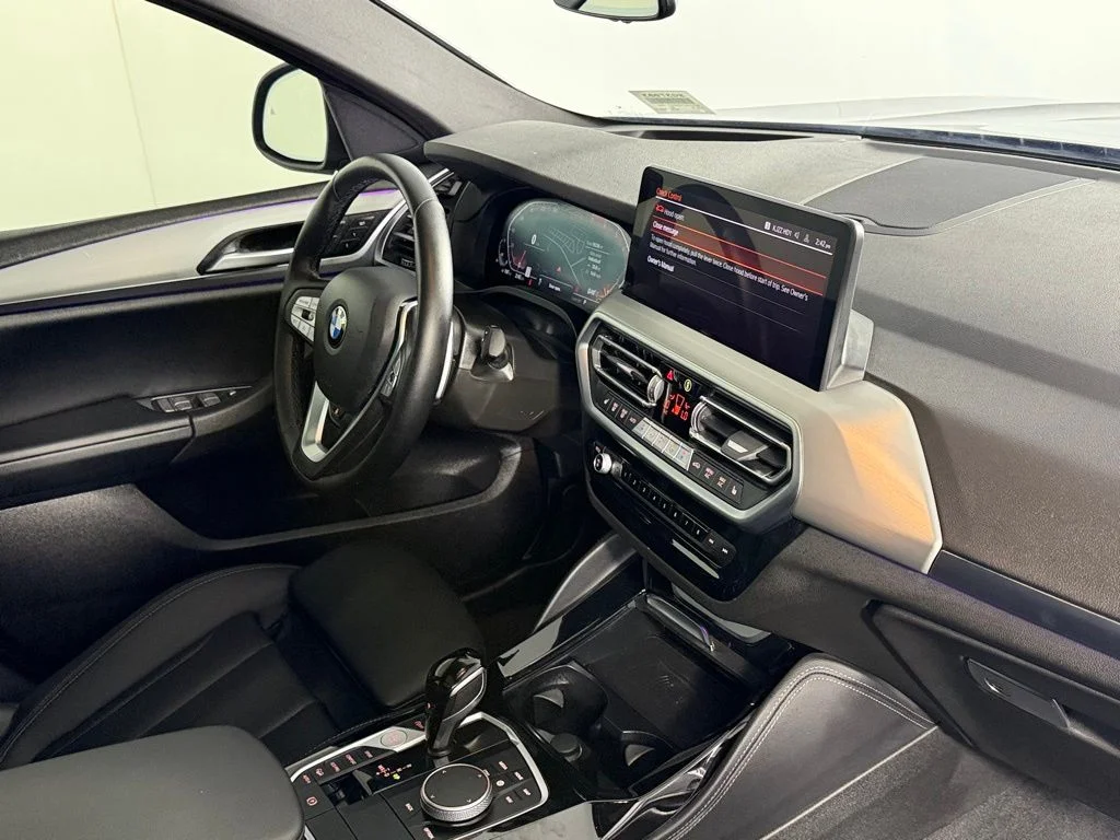 Certified Used 2025 Black BMW xDrive30i image 32