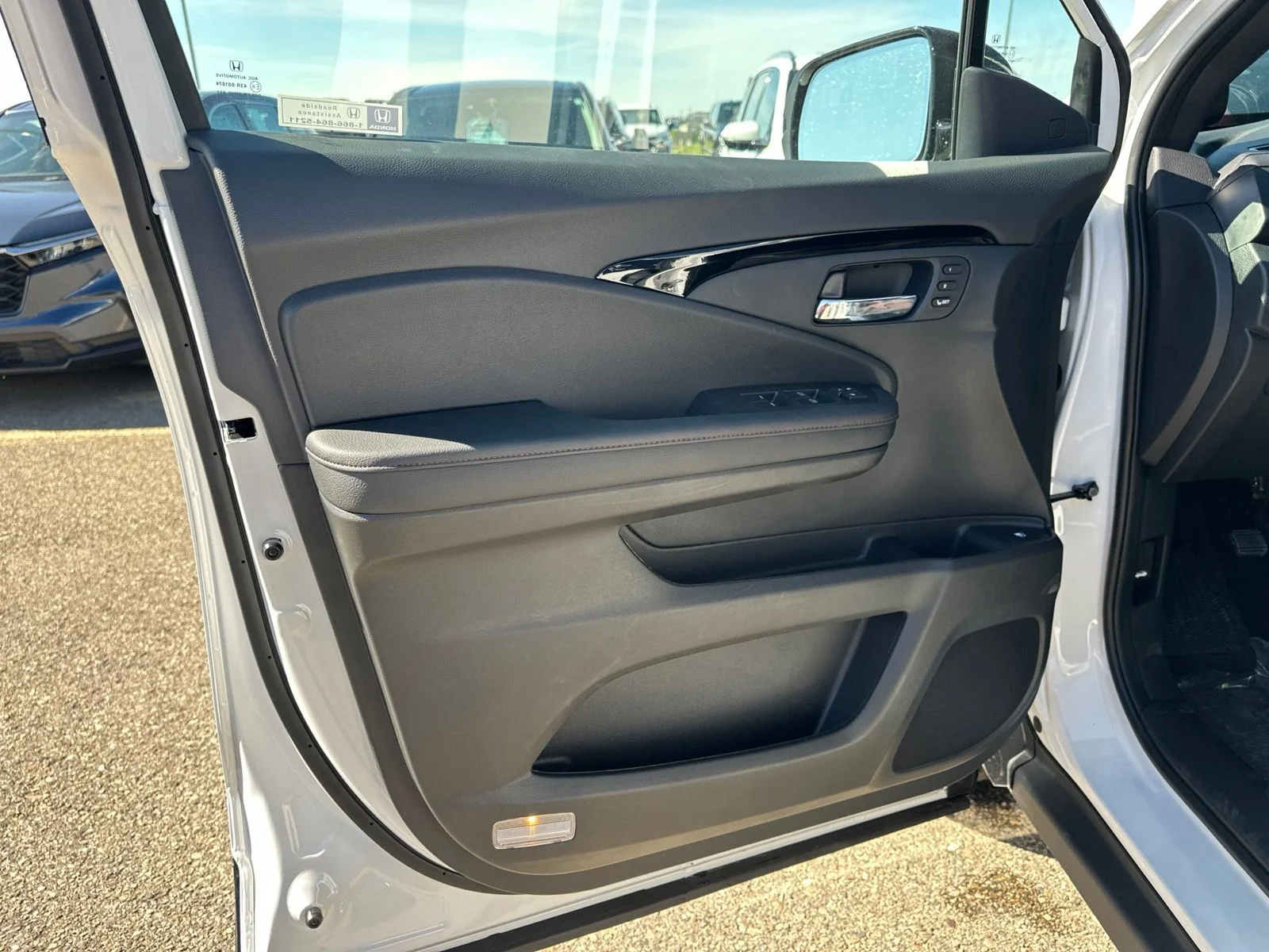 New 2026 Platinum White Pearl Honda Black Edition image 16