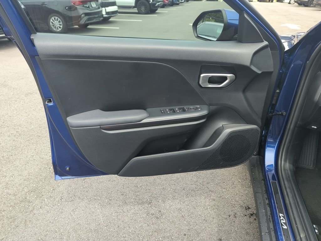 New 2026 Deep Sea Blue Kia LXS image 18