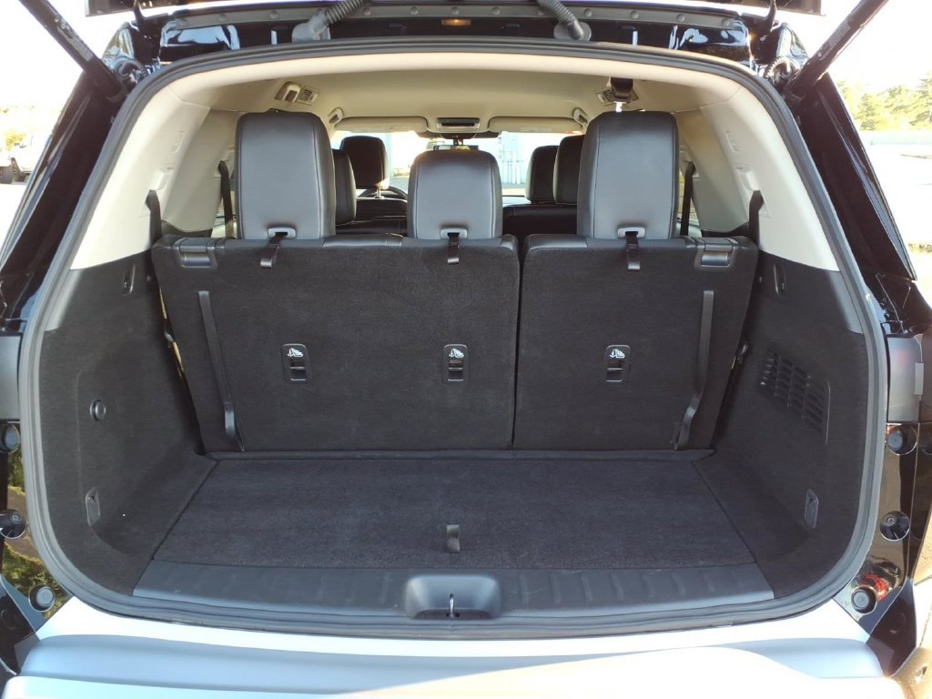 2025 Nissan Pathfinder SL - Photo 36