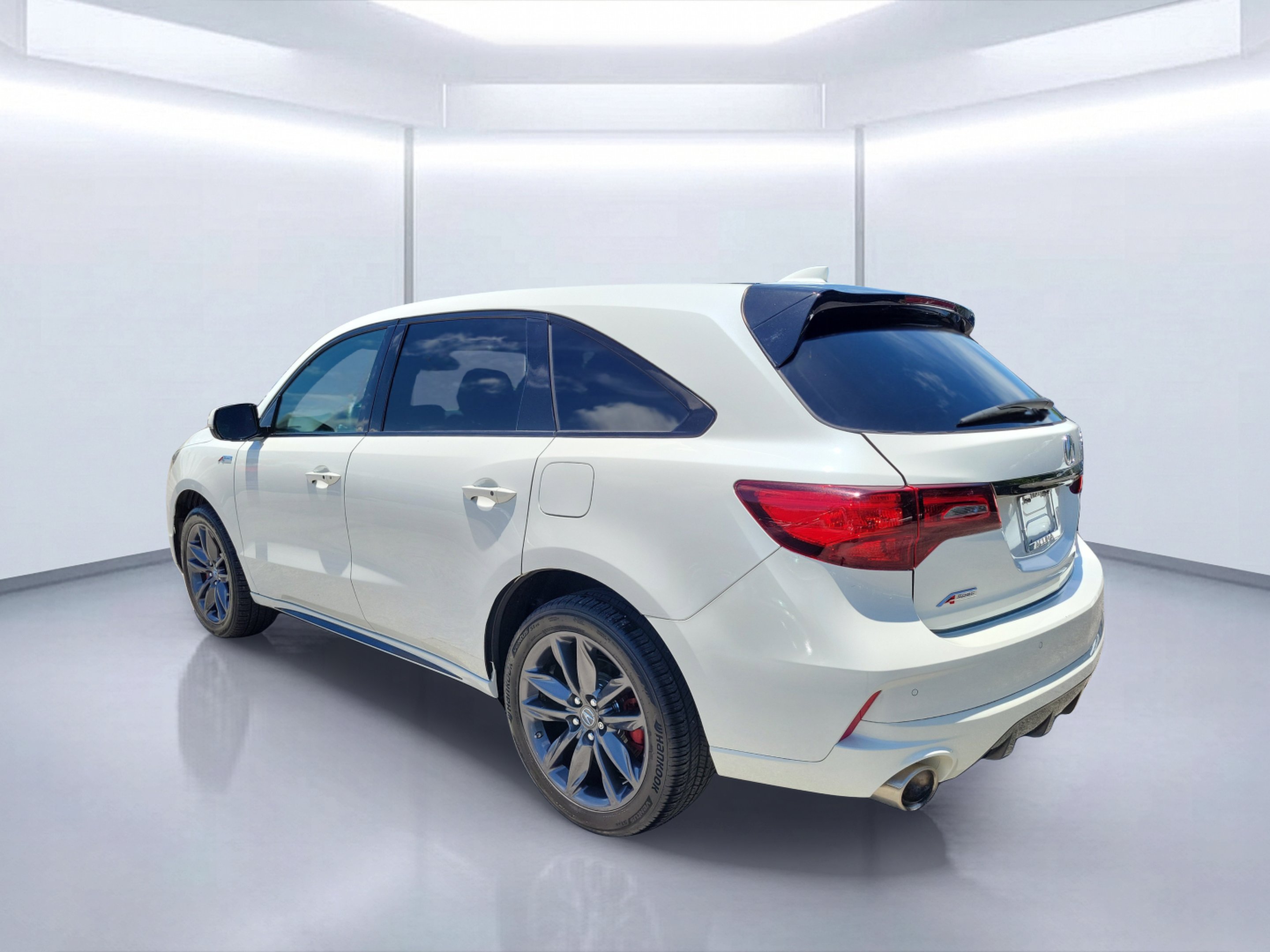 Used 2019 White Diamond Pearl Acura SH-AWD A-Spec image 3