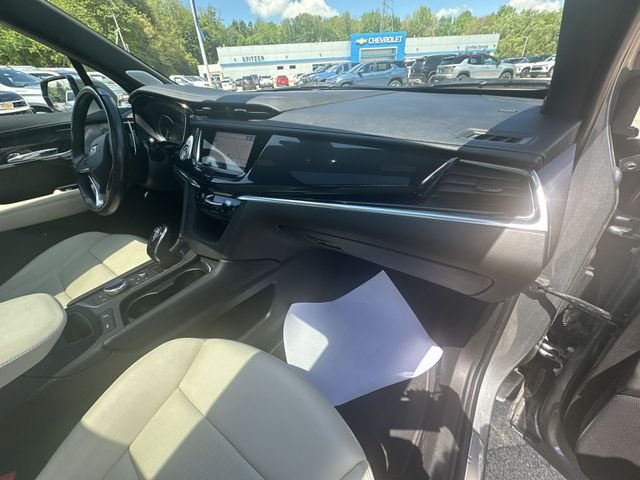 Used 2023 Silver Cadillac Sport image 32