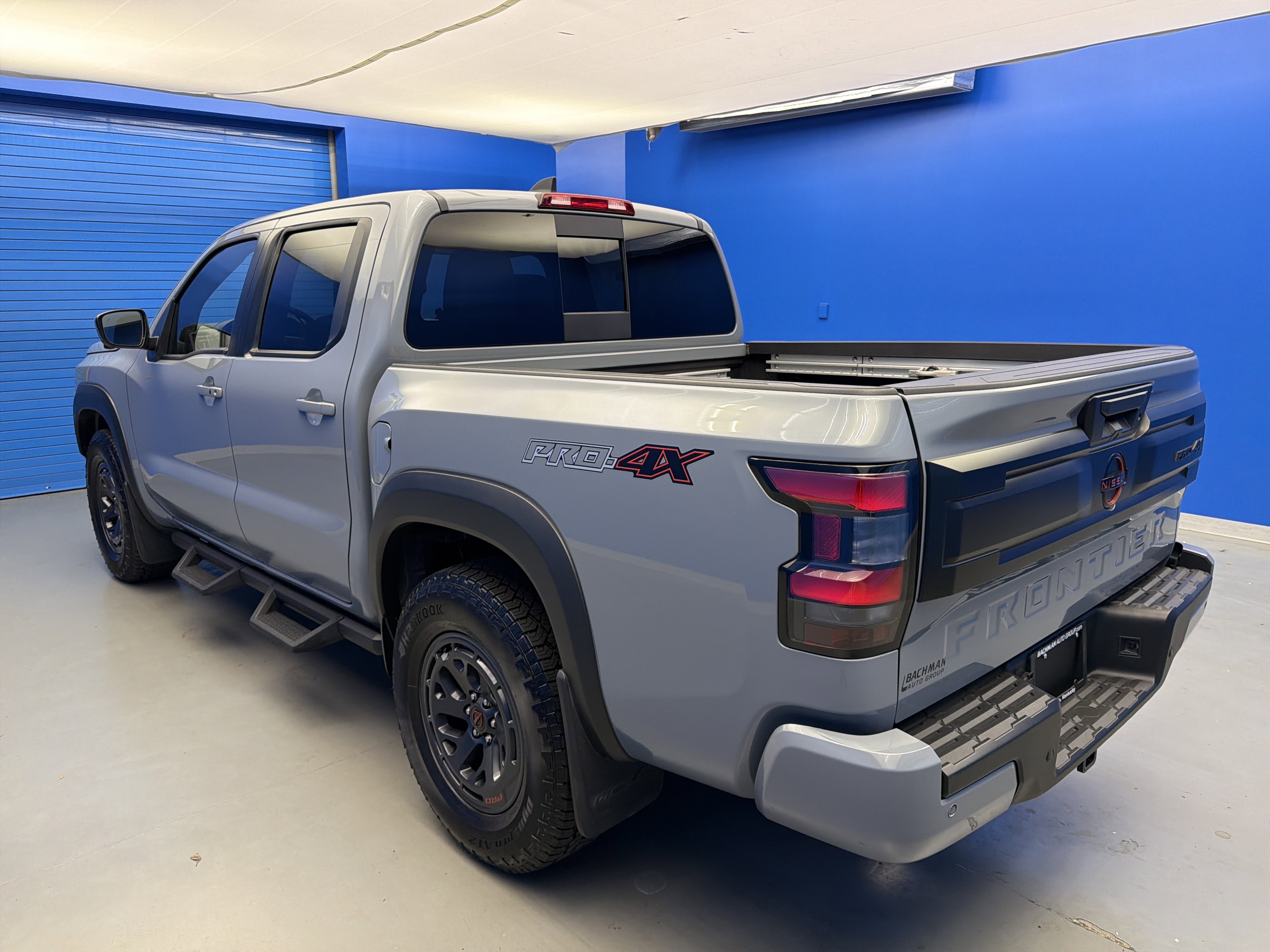 Used 2026 Boulder Gray Pearl Nissan PRO-4X image 5