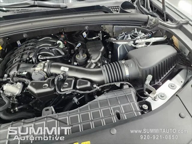 New 2025 Silver Zynith Exterior Paint Jeep Limited image 30