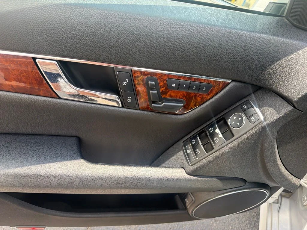 Used 2011 Silver Mercedes-Benz C 300 image 20