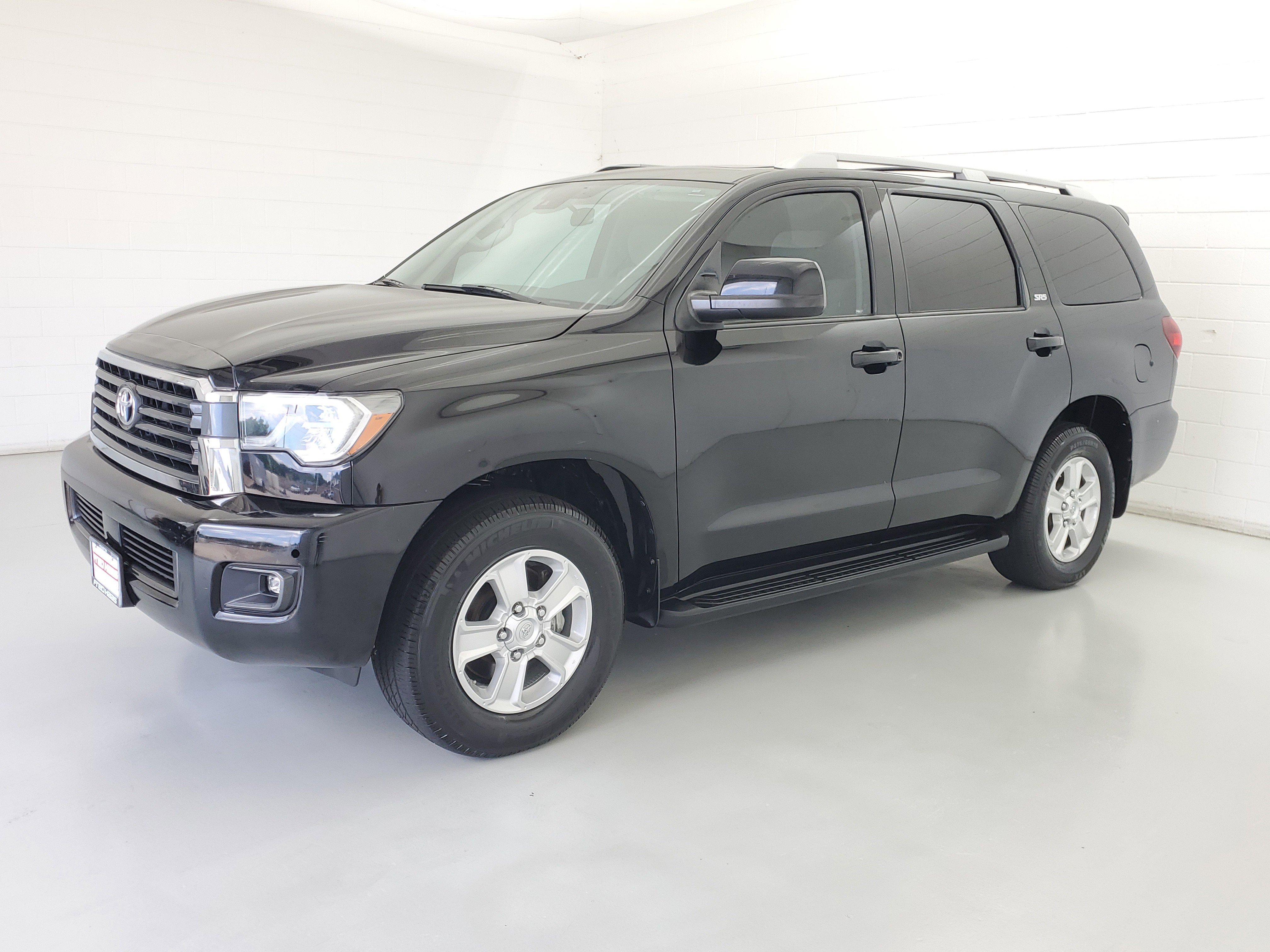 2018 Toyota Sequoia 5.7 Auto SR5's photo