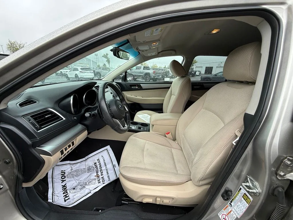 Used 2018 Gray Subaru 2.5i Premium image 11