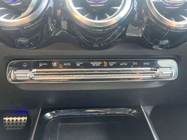 Certified Used 2021 White Mercedes-Benz GLB 250 image 27